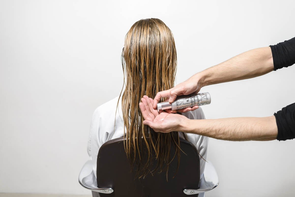 Flätade hårknutar Tutorial Step 1 Kerastase